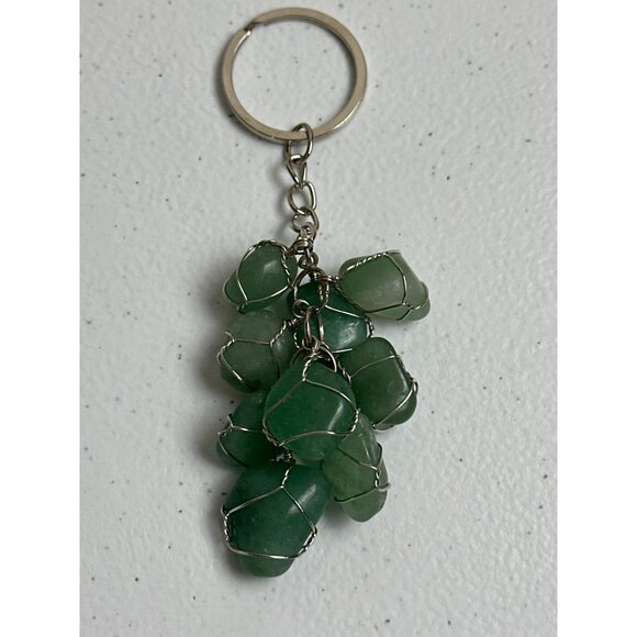 Wire-Wrapped Green Grapes Stones Metal Keychain for Women - Picture 2 of 3